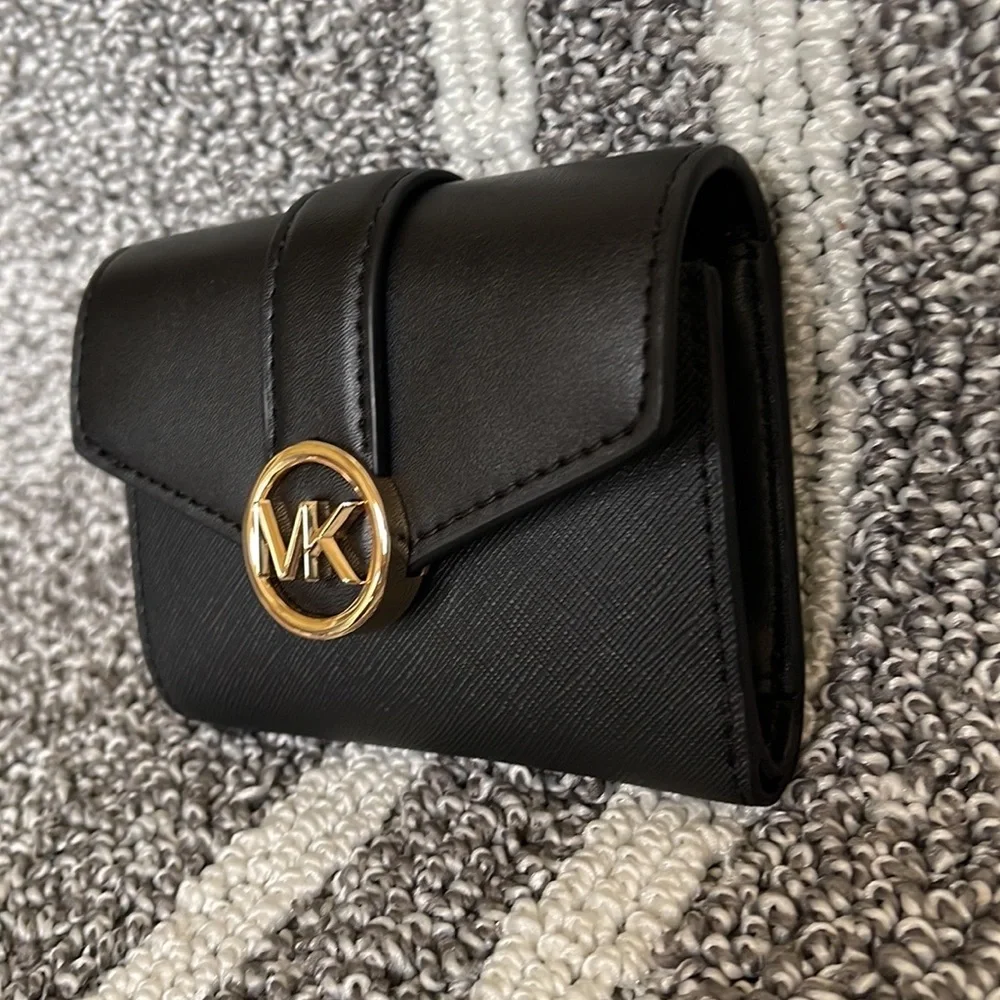 MICHAEL KORS CARMEN MEDIUM LOGO AND FAUX LEATHER WALLET BLACK - Picture 6 of 15